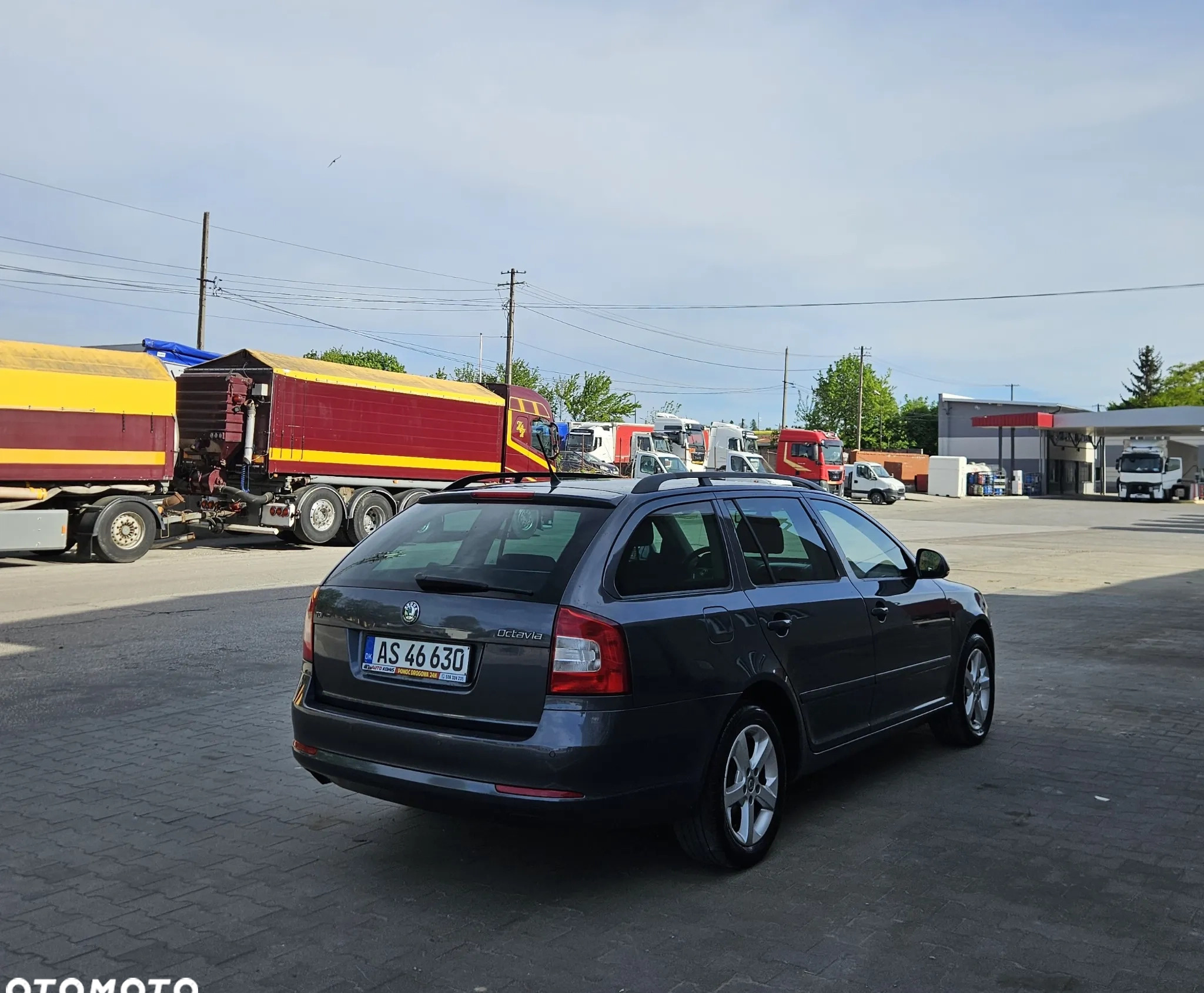 Skoda Octavia cena 22900 przebieg: 217000, rok produkcji 2011 z Miechów małe 154